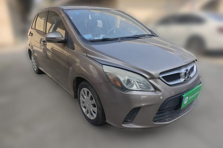 Used BAIC Senova D20 2015 Hatchback 1.3L Manual Leisure Edition Front Right 45 Deg