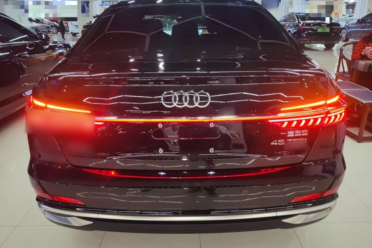 Used Audi A6L 2025 45 TFSI quattro Prestige Dynamic Edition + Premium Package
