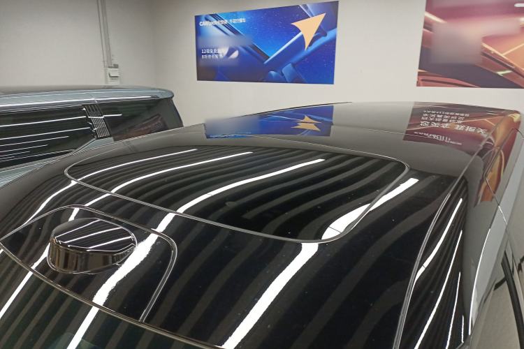 Used Zeekr 009 2024 7-Seater Walk-Through Version Four-Wheel Drive 108 kWh