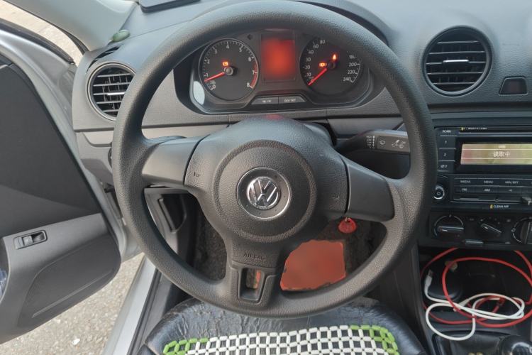 Used Volkswagen Jetta 2015 Value Edition 1.6L Manual Fashionable Style
