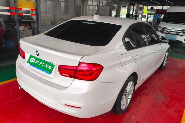 Used BMW 3 Series 2018 318i Rear Right 45 Deg