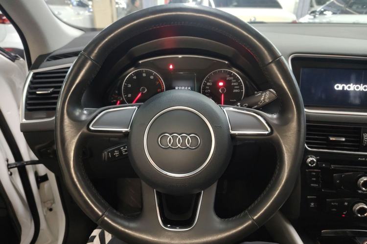 Used Audi Q5 2017 Plus 40 TFSI Ambition Model