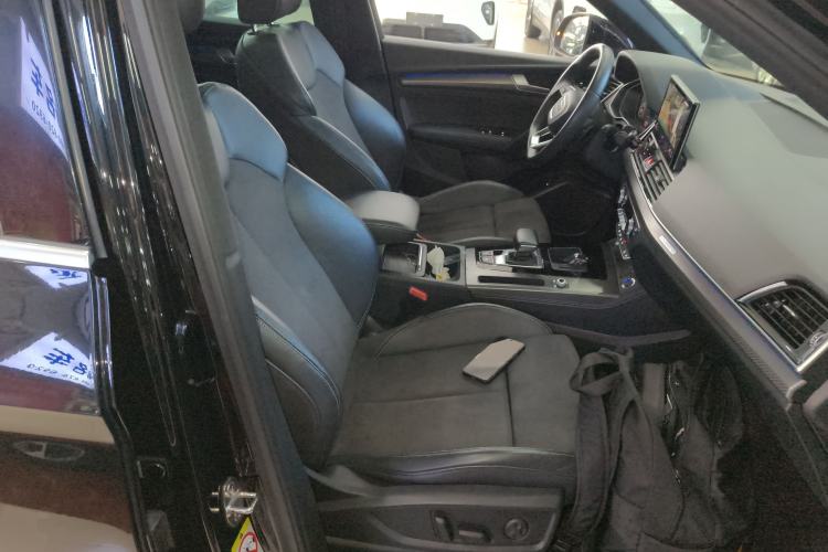 Used Audi Q5L Sportback 2021 40 TFSI Luxury Edition Right Front Seat