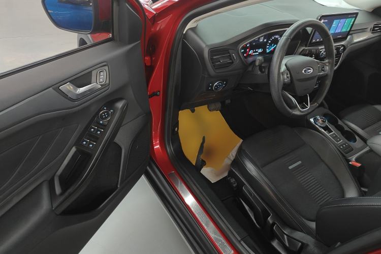 Used Ford Focus Active 2020 EcoBoost 180 Automatic Trendy Model Driver Seat