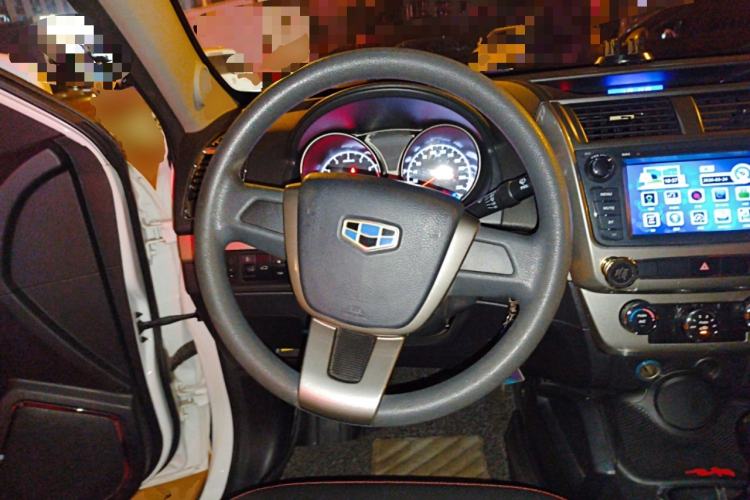 Used Geely Auto GX7 2015 Classic Edition 1.8L Manual Elite Model China V Standard