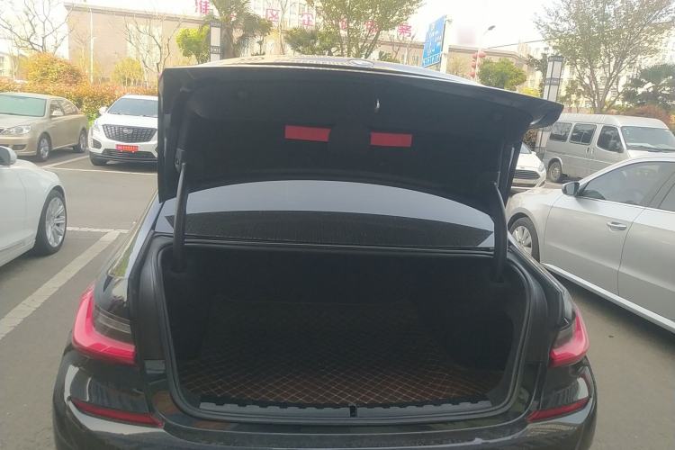 Used BMW 3 Series 2021 Second Facelift 325Li M Sport Package