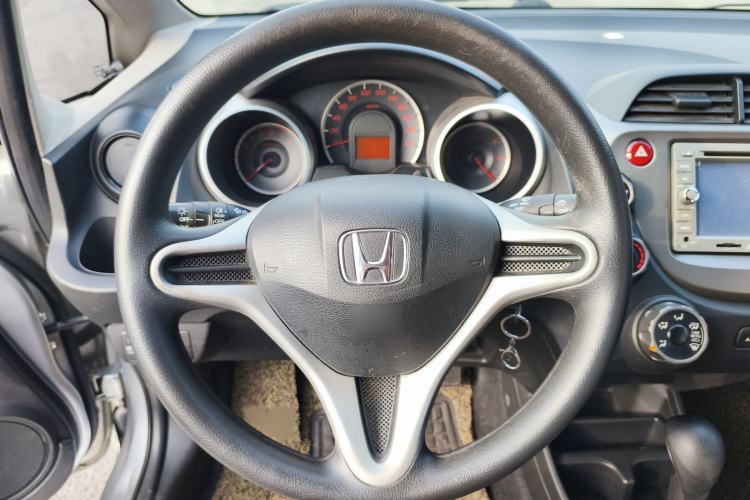 Used Honda Fit 2011 1.3L automatic comfort version
