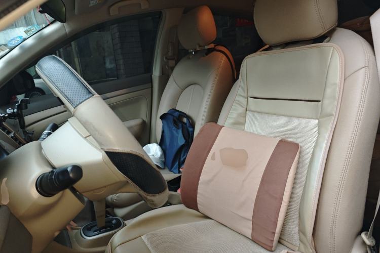 Used Nissan Sylphy 2012 Classic 1.6XE Automatic Comfort Edition Left Front Seat