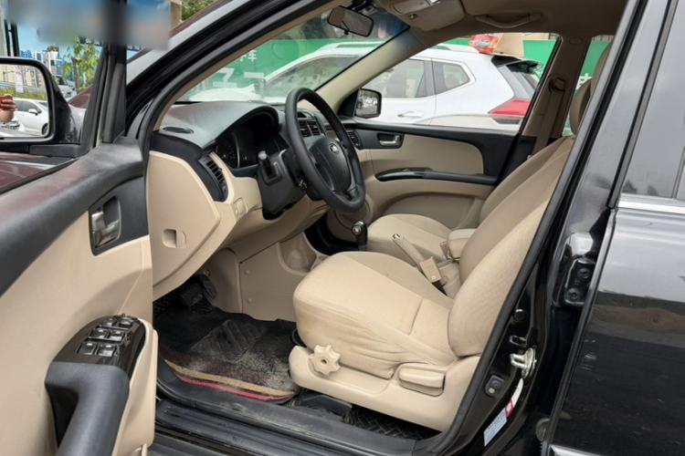 Used Kia Sportage 2013 2.0L Automatic Two-Wheel Drive GL Trim Interior 3