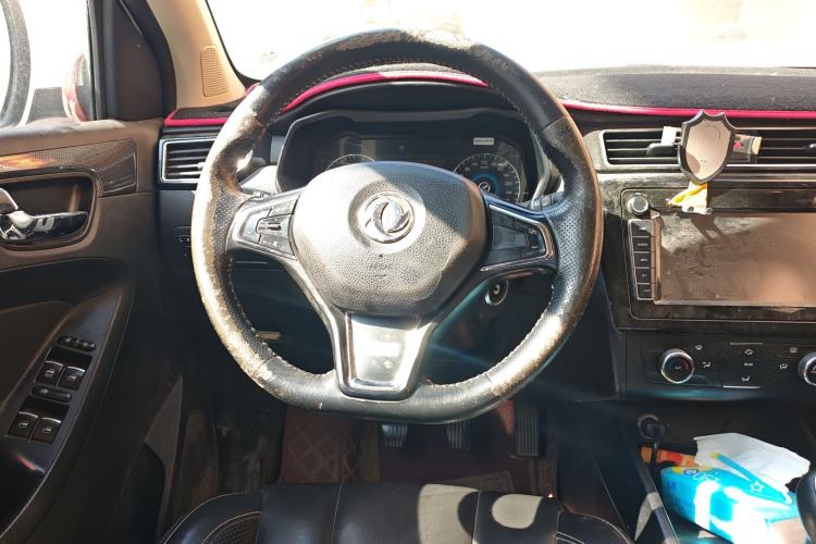 Used Dongfeng Fengon 580 2016 1.8L Manual Comfort Model Steering Wheel