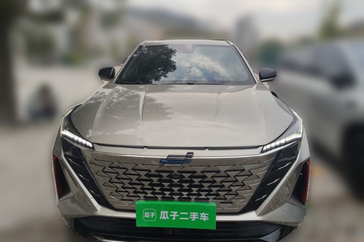 Used CHANGAN OSHAN Z6 2022 Blue Whale 1.5T DCT Luxury Model
