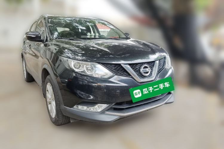 Used Nissan Qashqai 2016 2.0L CVT Elite Edition Front Right 45 Deg