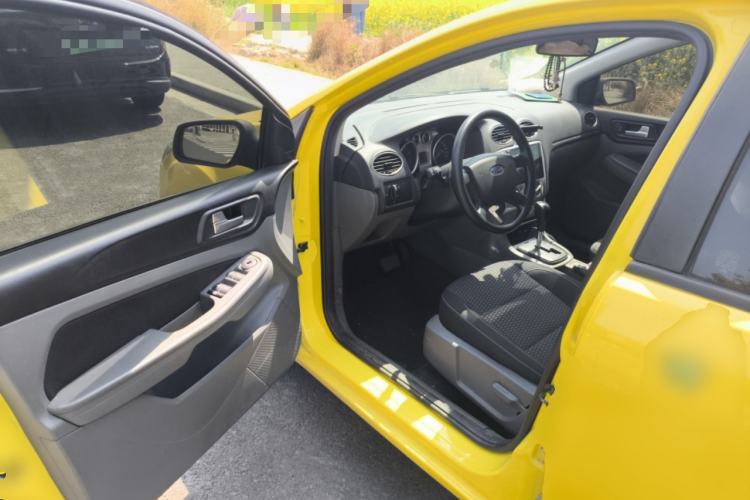 Used Ford Focus 2013 Hatchback Classic 1.8L Automatic Base Model