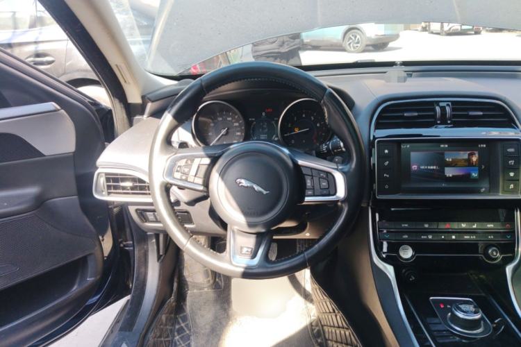 Used Jaguar XE 2017 2.0T 200 PS R-Sport
