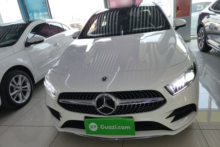 Used Mercedes-Benz A-Class 2022 Revised Version A 200 L Sport Sedan Fashionable Style