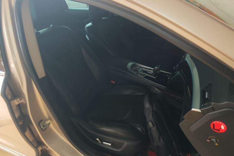 Used Geely Auto Emgrand GT 2015 1.8T Premium Model Right Front Seat