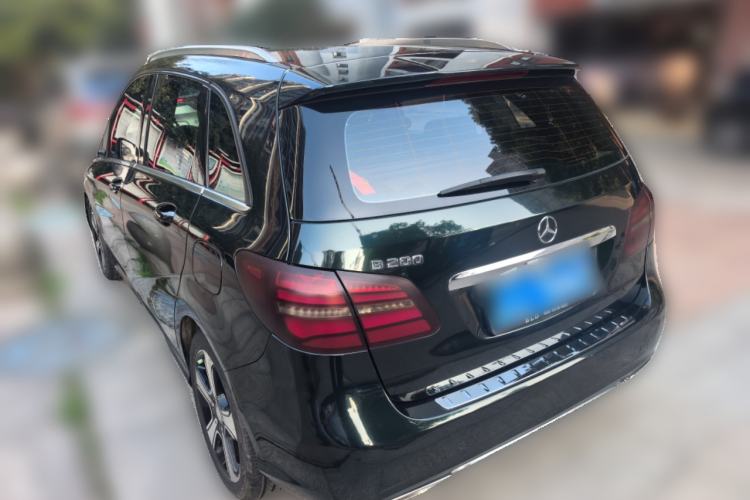 Used Mercedes-Benz B-Class 2015 B 200 Fashion Model

