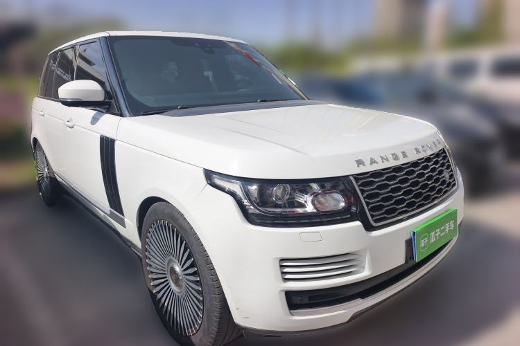 Used Land Rover Range 2014 3.0 TDV6 Vogue Front Right 45 Deg