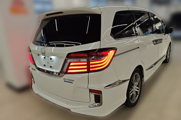 Used Honda Elysion 2019 2.0L Hybrid Supreme Edition