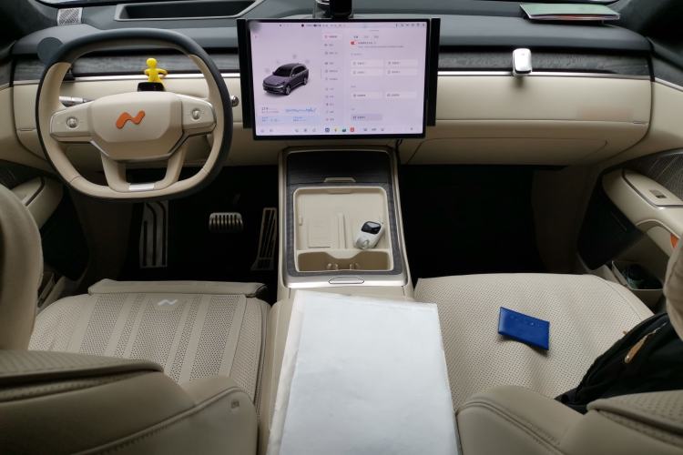 Used ONVO Luxeed L90 2025 Model—Ultra Six-Seater Version