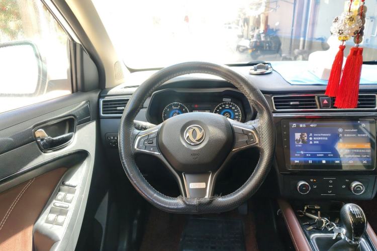 Used Dongfeng Fengon 580 2016 1.5T Manual Luxury Edition Steering Wheel