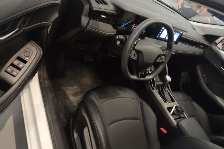 Used Roewe i5 2023 1.5L CVT Luxury Edition