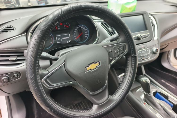 Used Chevrolet Malibu XL 2017 1.5T Automatic Ruichi Edition Steering Wheel