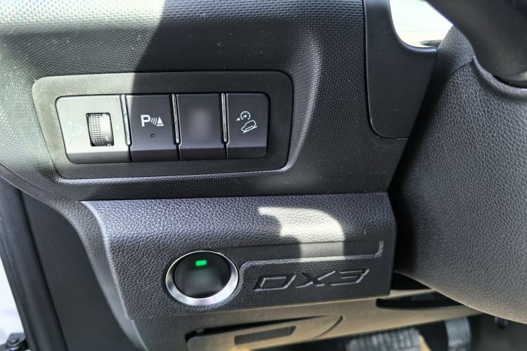 Used Soueast DX3 2018 EV Flagship Model Interior 6