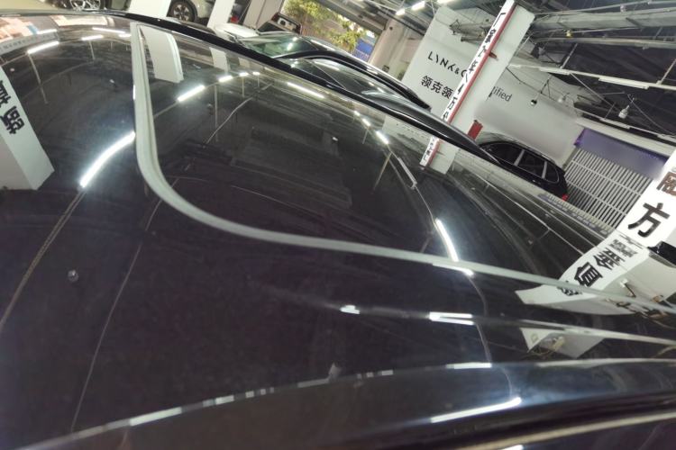 Used Lynk & Co 08 EM-P 2025 220 km All-Wheel-Drive Performance Halo