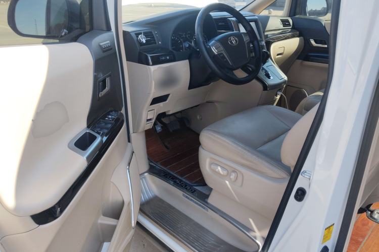 Used Toyota Alphard 2012 3.5L Luxury Edition
