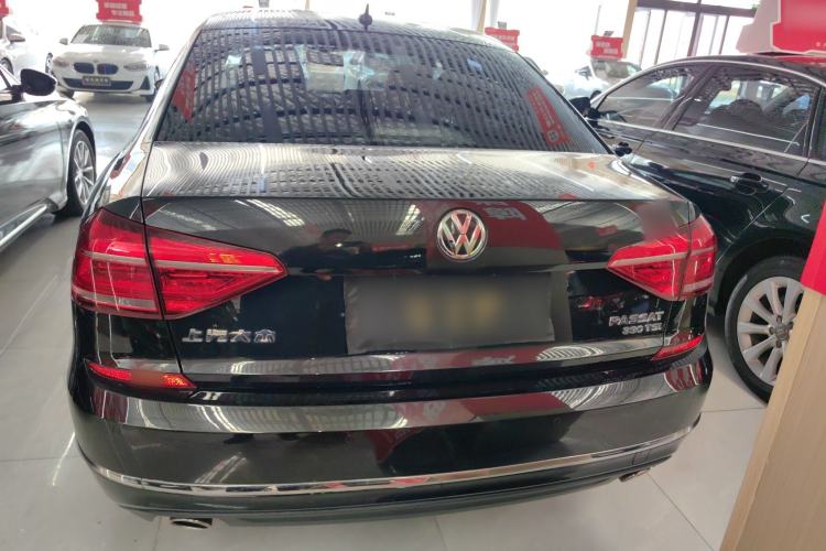 Used Volkswagen Passat 2017 330TSI DSG Luxury Edition