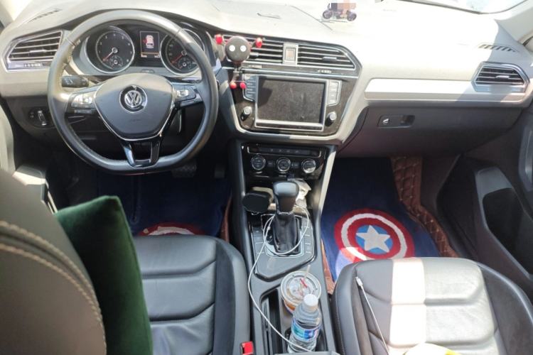 Used Volkswagen Tiguan L 2018 330TSI Automatic Two-Wheel Drive Comfort Edition Center Console