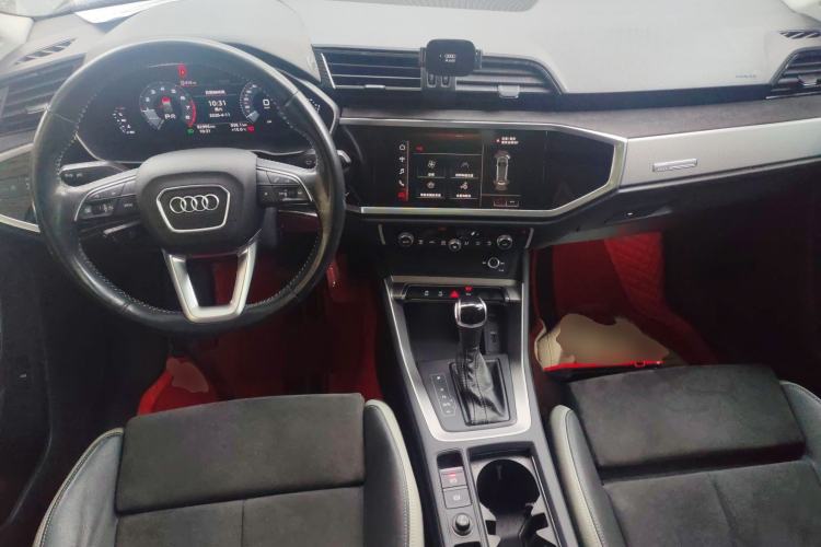 Used Audi Q3 2019 35 TFSI Advanced Dynamic Edition Center Console