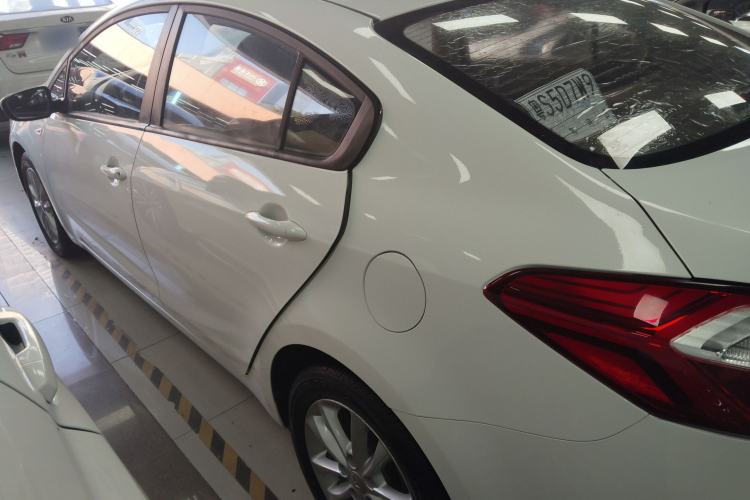 Used Kia K3 2016 1.6L Automatic with Sunroof