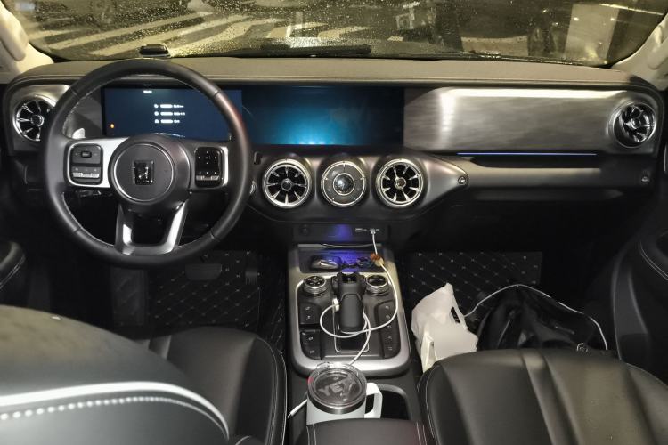 Used Tank 300 2021 Off-Road Edition 2.0T Conqueror Center Console