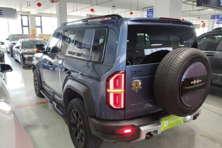 Used Formula Leopard 5 2023 Cloud Ride Flagship Edition Rear Left 45 Deg