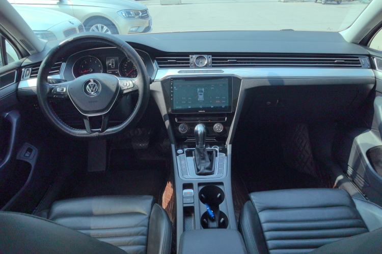 Used Volkswagen Magotan 2017 330TSI DSG Leading Model