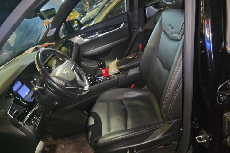 Used Cadillac XT6 2022 2.0T Six-Seater Four-Wheel Drive Luxury Version