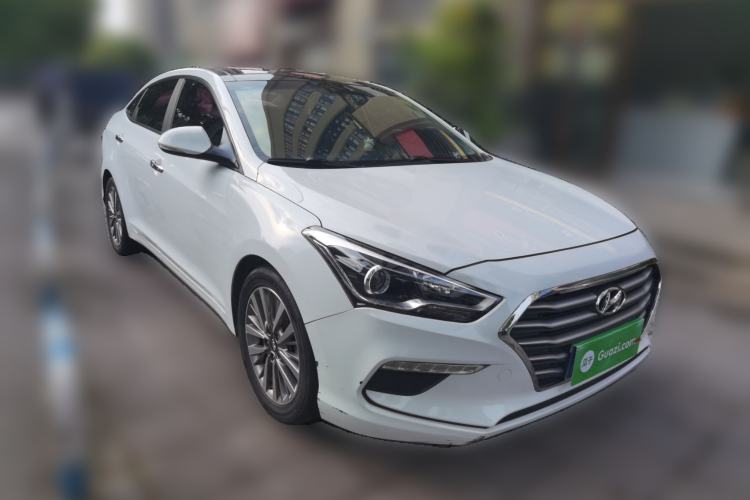 Used Hyundai Mistra 2019 1.8L Automatic Smart GLS China VI Standard Front Right 45 Deg