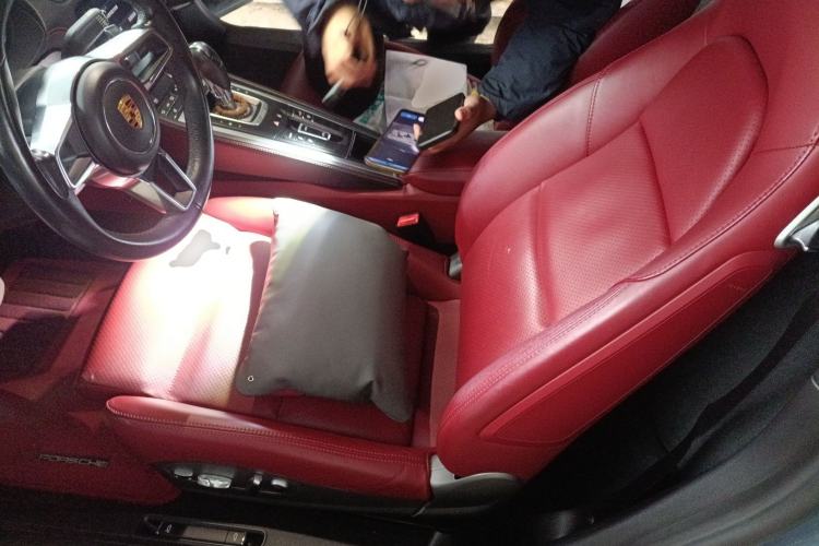 Used Porsche 718 2018 Boxster 2.0T