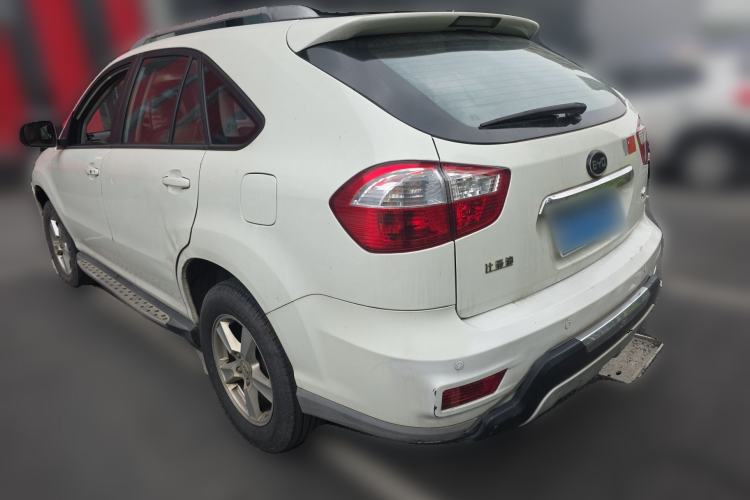 Used BYD S6 2014 2.0L Manual Elite Version 5 Seats
