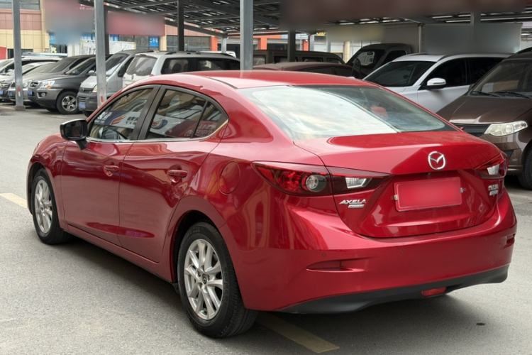 Used Mazda 3 Axela 2016 Sedan 1.5L Automatic Luxury Model