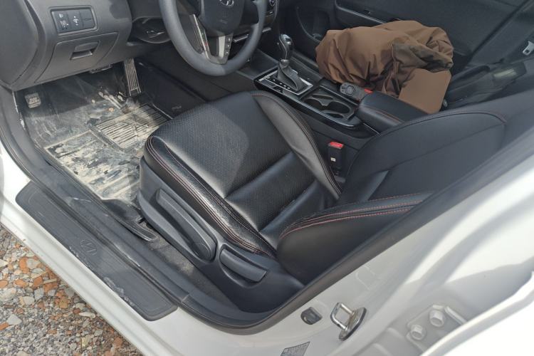 Used Hyundai Mistra 2016 1.8L Automatic Smart GLS
