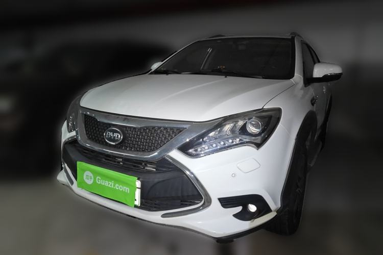 Used BYD Tang New Energy 2015 2.0T Four-Wheel Drive Prestige Version