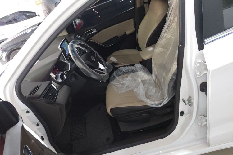 Used Baojun 310W 2017 1.5L Manual Fashion Edition China VI
