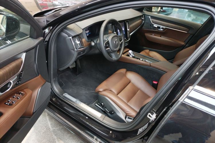 Used Volvo S90 2025 B5 Zhiyuan Luxury Edition Driver Seat
