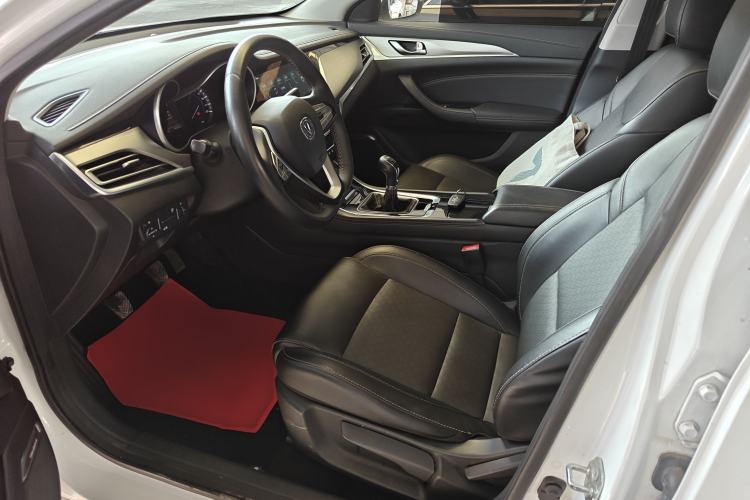 Used CHANGAN Eado 2019 High-Energy Edition 1.6L GDI Manual Pioneer Model China VI Standard