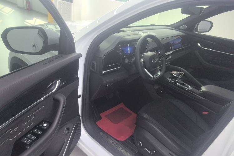 Used Geely Auto Monjaro L 2024 2.0TD High-Power Automatic Two-Wheel Drive Skyline Edition
