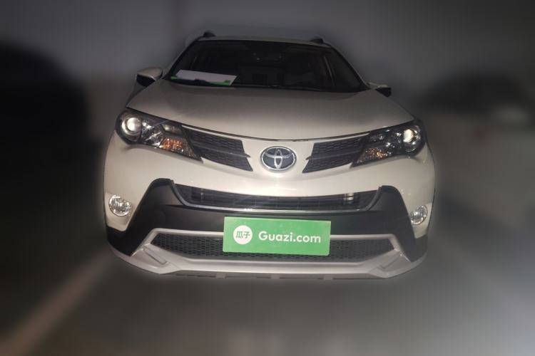 Used Toyota RAV4 2015 2.0L CVT Two-Wheel Drive Fashion Edition
