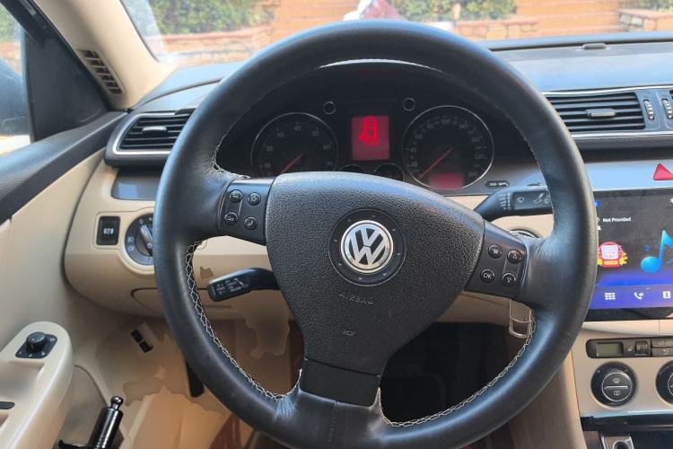 Used Volkswagen Magotan 2007 1.8 TSI Automatic Luxury Model Steering Wheel